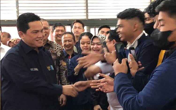 Menteri Badan Usaha Milik Negara (BUMN) Erick Tohir melakukan kunjungan kerja di Universitas Tanjungpura Pontianak (ANTARA/Sucia Lucinda)