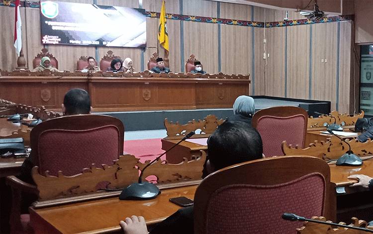 Rapat paripurna penyampaian hasil reses DPRD Kotawaringin Timur, Senin, 20 Februari 2023. (FOTO: DEWIP*