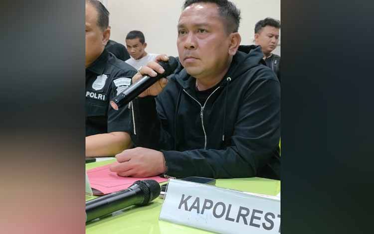 Direktur Reserse Kriminal Umum Polda Kalteng Kombespol Faisal F Napitupulu (FOTO : PATHUR)
