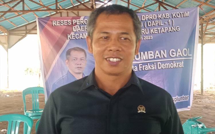 Anggota Komisi III DPRD Kotawaringin Timur, Sihol Parningotan Lumban Gaol. (FOTO: DEWIP)