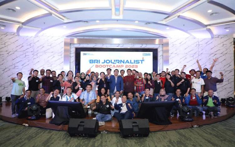 Para peserta BRI Fellowship Journalism dari tiga angkatan saat kegiatan BRI Journalism Bootcamp, Januari 2023. (ANTARA/HO-BRI)