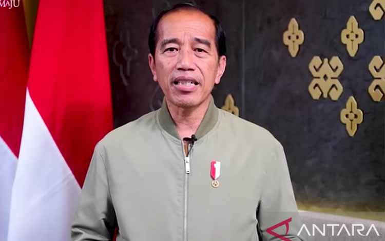 Tangkapan layar - Presiden RI Joko Widodo (Jokowi) memberikan imbauan terkait arus balik Lebaran 2023 dari Manggarai Barat, Nusa Tenggara Timur, Senin (24/4/2023). (ANTARA/Indra Arief)