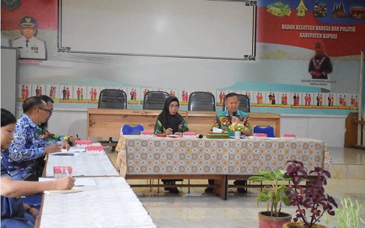 Suasana saat Rapat pembentukan Panitia Pelaksana Peringatan HUT ke-78 RI 2023 tingkat Kabupaten Kapuas. (FOTO: IST)