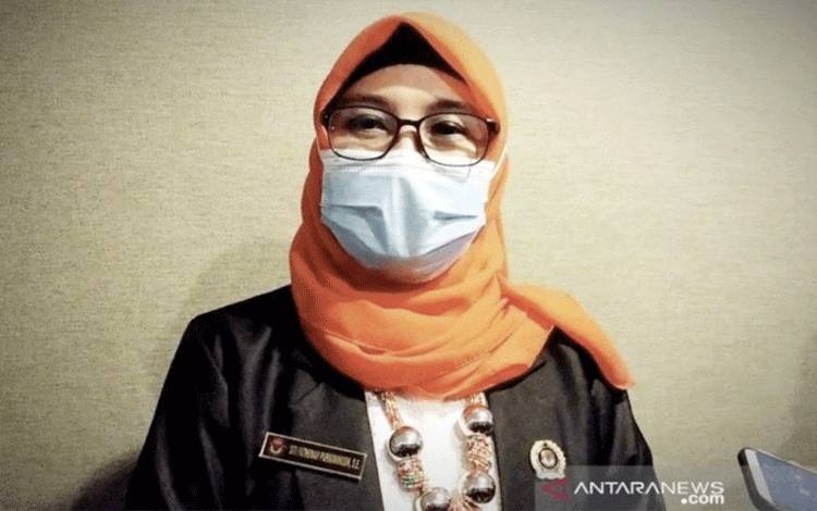 Ketua KPU Kotawaringin Timur, Siti Fathonah Purnaningsih. (ANTARA/Norjani)