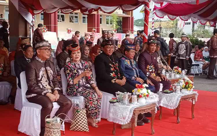 Wakil Gubernur Kalimantan Tengah, H Edy Pratowo saat menghadiri acara hari jadi Kabupaten Pulang Pisau ke-21, Senin 3 Juli 2023. ( FOTO: M PRADILA KANDI)