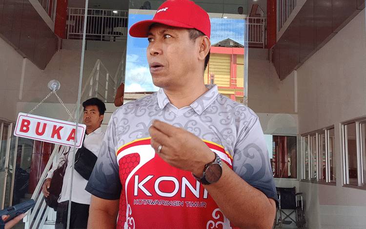 Ketua Komite olahraga Nasional Indonesia (KONI) Kabupaten Kotawaringin Timur Anyar Umar. (FOTO: DEWIP)