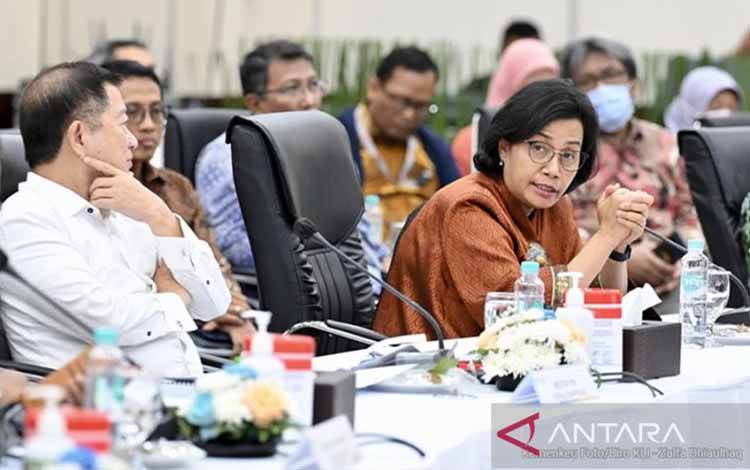 Menteri Keuangan (Menkeu) Sri Mulyani dalam Rapat Dewan Pengarah Satu Data Indonesia Tahun 2023 di Jakarta, Selasa (11/07/2023). ANTARA/HO-Kementerian Keuangan