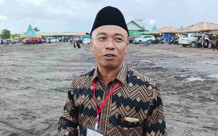 Ketua Ketua Panitia Pelaksana MTQ ke-16 dan FSQ Kabupaten Seruyan, Muhammad Mukhlis yang juga menjabat Camat Seruyan Hilir Timur. (FOTO: FAHRUL)