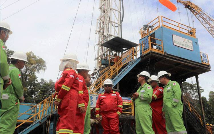 SKK Migas dan PT Petrogas (Basin) Ltd melakukan tajak sumur eksplorasi Riam-1 di Walio Barat, Kabupaten Sorong, Provinsi Papua Barat Daya. (ANTARA/HO-SKK MIGAS)