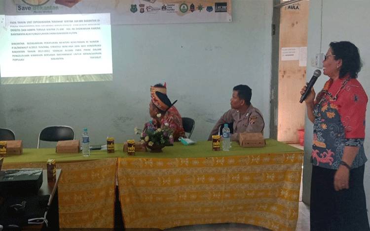 Workshop Bekantan dan Pembangunan Ekowisata Pulau Kupang digelar di Kantor Kecamatan Bataguh. (FOTO: IST)