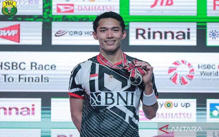 Atlet bulu tangkis tunggal putra Indonesia Jonatan Christie keluar sebagai runner up di Japan Open 2023, Minggu (30/7/2023). (ANTARA/HO-PBSI)