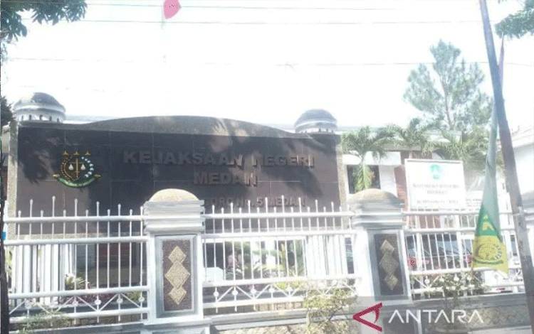 Kantor Kejaksaan Negeri Medan (ANTARA/M Sahbainy Nasution)