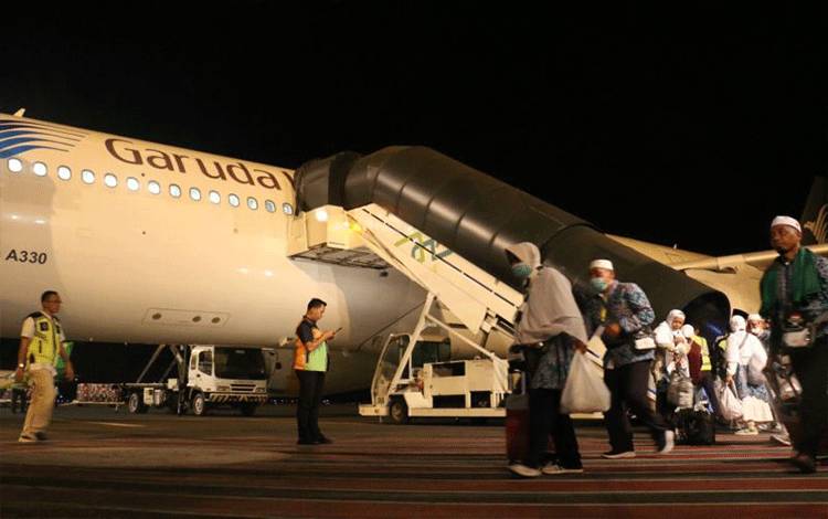 Ilustrasi-Kedatangan jamaah haji di bandara yang dikelola oleh PT Angkasa Pura I. ANTARA/HO-Angkasa Pura I