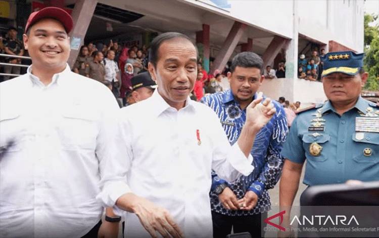 Tangkapan layar Presiden Joko Widodo memberikan keterangan kepada wartawan usai meninjau harga dan pasokan komoditas pangan di Pasar Sukaramai, Medan, Sumatra Utara, Sabtu (19/8/2023). ANTARA/Rangga Pandu Asmara Jingga