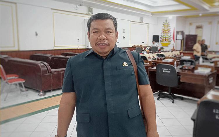 Ketua Komisi II DPRD Barito Timur, Wahyudinnoor. (FOTO: BOLE MALO)