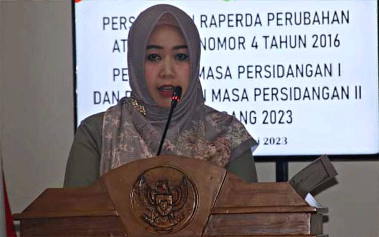 Dewi Sartika, Anggota DPRD Pulang Pisau. ( FOTO : M PRADILA KANDI )