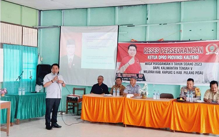 Ketua DPRD Provinsi Kalimantan Tengah H Wiyatno saat melakukan reses perorangan di Kabupaten Pulang Pisau (Foto : IST)