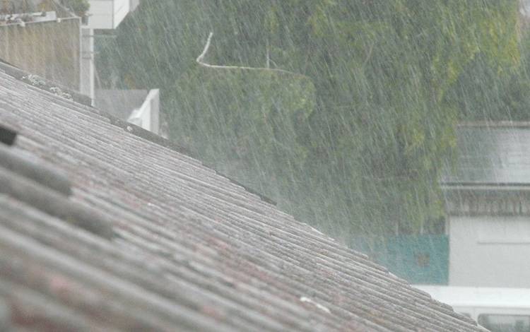 Cuaca hujan. BMKG Palangka Raya memprakirakan ada potensi hujan di beberapa wilayah Kalteng dalam sepekan kedepan. (FOTO: PIXABAY)