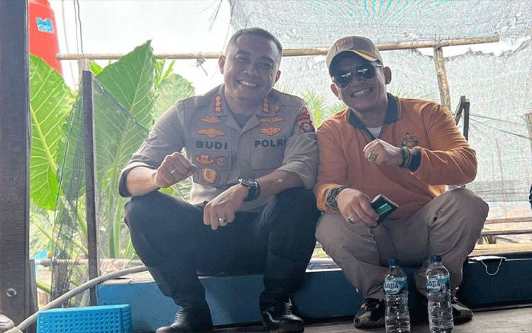 Kepala Satuan Polisi Pamong Praja Kota Palangka Raya, Berlianto (kanan). ANTARA/HO-Dokumentasi Pribadi.