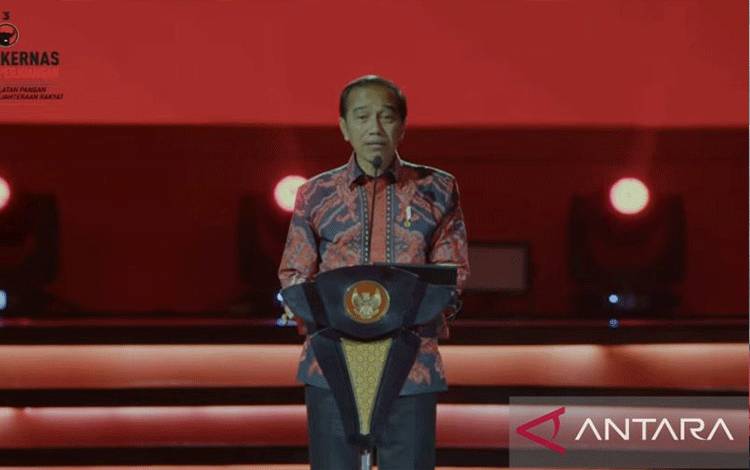 Tangkapan layar - Presiden RI Joko Widodo saat berpidato dalam Pembukaan Rapat Kerja Nasional IV/2023 PDIP di JiExpo Kemayoran, diikuti dari Youtube PDIP Jakarta, Jumat (29/9/2023) (ANTARA/Andi Firdaus)