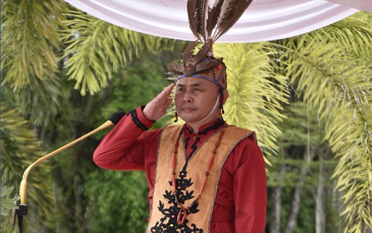 Gubernur Kalimantan Tengah (Kalteng), Sugianto Sabran saat memimpin kegiatan. (FOTO: RILIS)