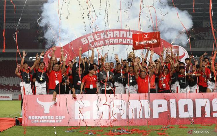 Tim Sepak Bola dari Bali Bali menangkan Soekarno Cup 2023 di Stadion Utama GBK, Jakarta, Jumat (3/11/2023). ANTARA/HO-PDIP.