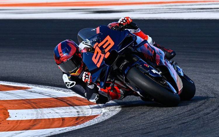 Marc Marquez saat melakoni sesi uji coba bersama Gresini Racing untuk MotoGP 2024 di Sirkuit RIcardo Tormo, Valencia, Spanyol, Selasa (28/11/2023). (ANTARA/HO/MotoGP)