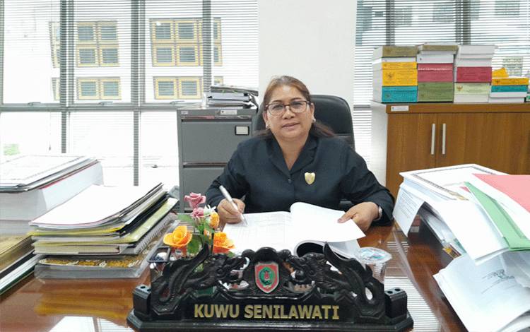 Anggota DPRD Provinsi Kalteng Kuwu Senilawati (Foto:MARINI)