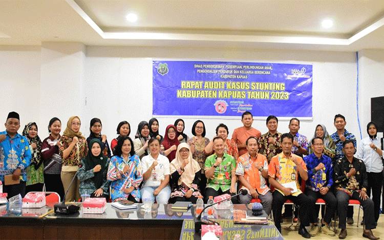 Tim Percepatan Penurunan Stunting (TPPS) Kabupaten Kapuas seusai rapat tindak lanjut audit kasus stunting tahun 2023. (FOTO: IST)