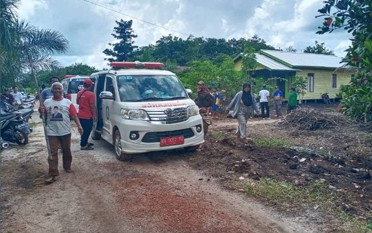 Lokasi kediaman korban yang meninggal dunia bunuh diri dengan cara gantung diri di Desa Kandan, Kecamatan Kota Besi, Kabupaten Kotim. (FOTO: IST)