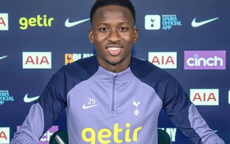 Gelandang asal Senegal Pape Matar Sarr teken perpanjangan kontrak dengan Tottenham Hotspur pada Selasa (02/1). ANTARA/Tottenhamhotspur.com