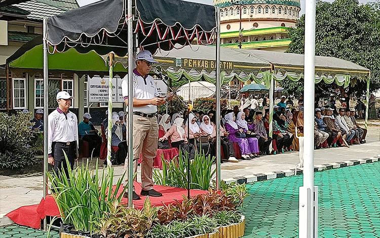Pj Bupati Barito Timur pimpin upacara peringatan Hari Amal Bakti ke-78 Kementerian Agama, Rabu, 3 Januari 2024. (FOTO: BOLE)