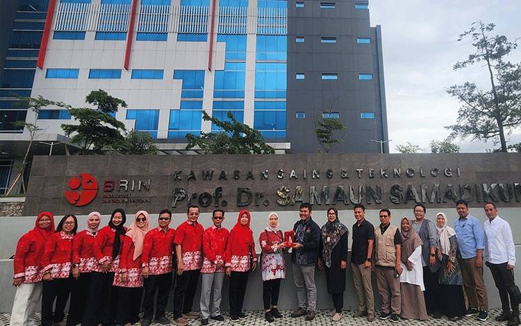 Foto Bersama Dinas TPHP dan Tim Periset BRINdi kantor BRIN Kota Bandung, Jawa Barat.(FOTO:ITA PMHP)