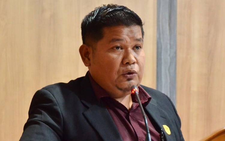 Anggota DPRD Kotim Dapil II Maruddin saat menyampaikan hasil reses Dewan di Kecamatan Baamang dan Seranau, Senin, 22 Januari 2024.