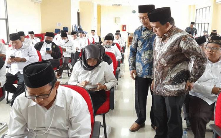Arsip Foto - Ujian seleksi petugas haji Kementerian Agama tahun 1444 Hijriah/2023 Masehi. (ANTARA/HO-Kemenag)