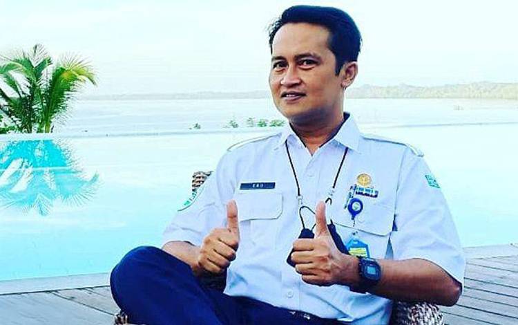 Kepala Stasiun Meteorologi Kelas IV Sanggu Kabupaten Barito Selatan, Eko Bambang Minarto. (FOTO: IST)