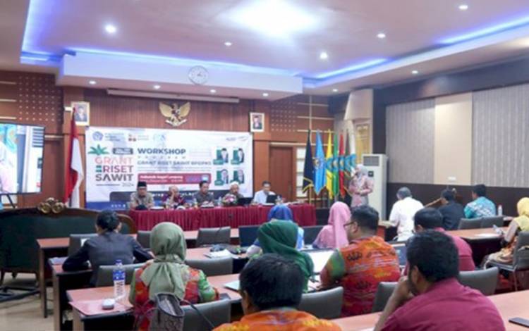 Workshop Grant Riset Sawit BPDPKS kepada kalangan kampus di Lampung.(FOTO: Rilis BPDPKS)