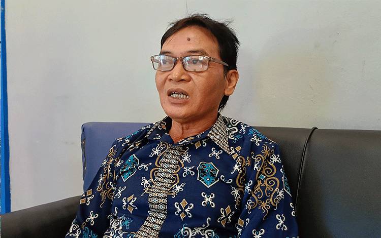 Direktur PDAM Tirta Janang Kabupaten Barito Timur, Murnianson. (FOTO: BOLE MALO)