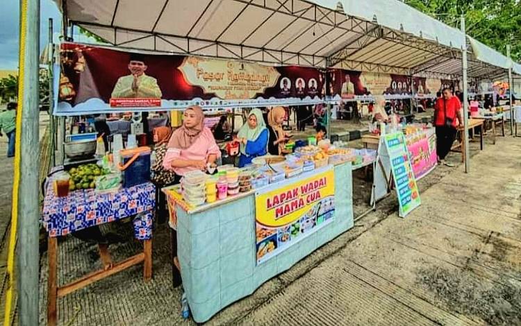 Pasar Ramadan yang ada di Kota Palangka Raya. (FOTO: IST)