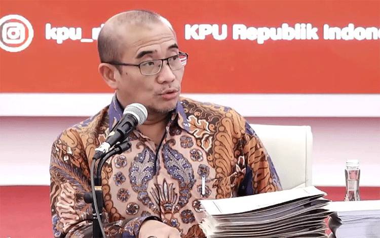 Tangkapan layar - Ketua KPU RI Hasyim Asy'ari dalam "Rapat Pleno Rekapitulasi Hasil Penghitungan Perolehan Suara Tingkat Nasional" di Gedung KPU RI, Jakarta, Minggu (17/3/2024). (ANTARA/Rio Feisal)
