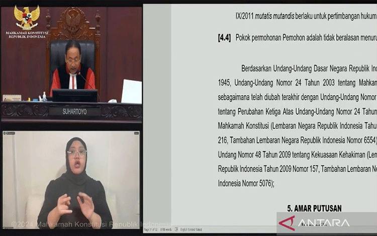 Ketua Mahkamah Konstitusi (MK) Suhartoyo membacakan amar putusan melalui tayangan langsung di YouTube MK dari Jakarta, Rabu (20/3/2023). ANTARA/Nadia Putri Rahmani