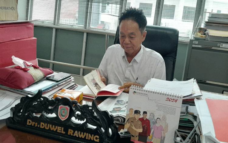 Anggota DPRD Kalteng Duwel Rawing (Foto: MARINI)