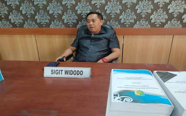 Anggota Komisi C DPRD Palangka Raya Sigit Widodo (Foto : PATHUR)