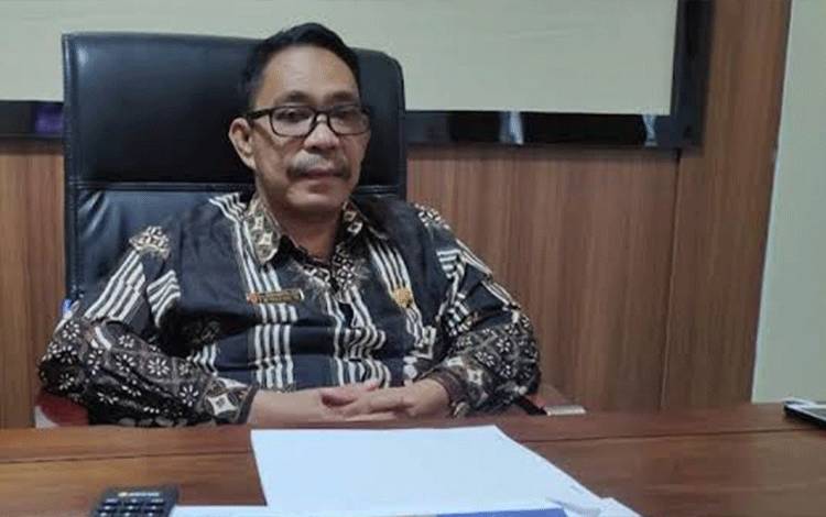Kepala Disnakertrans Kabupaten Kobar, Rusliansyah (FOTO: ISTIMEWA)