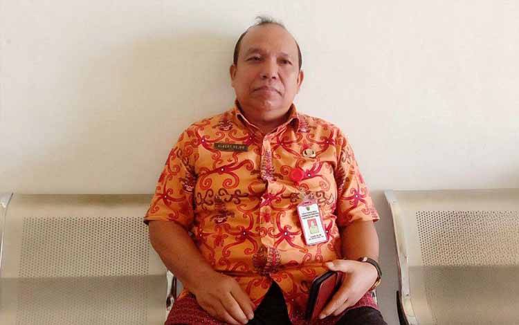 Kepala Dinas Tenaga Kerja, Transmigrasi dan Perindustrian Kabupaten Barito Timur, Albert. (FOTO: IST)