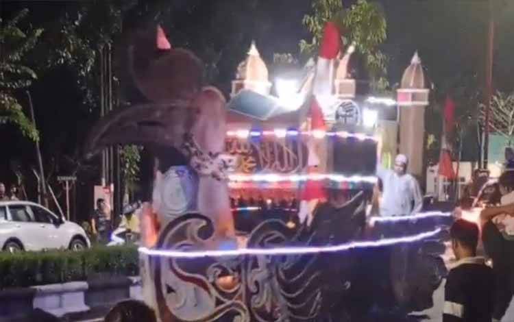 Suasana saat Pawai Gebyar Gema Takbir Sambut Idul Fitri 1445 Hijriah pada Selasa malam, 9 April 2024. (FOTO: IST)