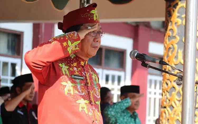 Sekretaris Daerah Kabupaten Barito Timur Panahan Moetar. (FOTO: DISKOMINFOSANTIK BARTIM)
