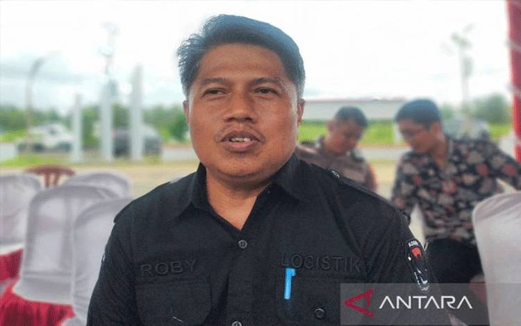 Ketua KPU Kabupaten Pulang Pisau, Roby Hudin. ANTARA/Adi Waskito