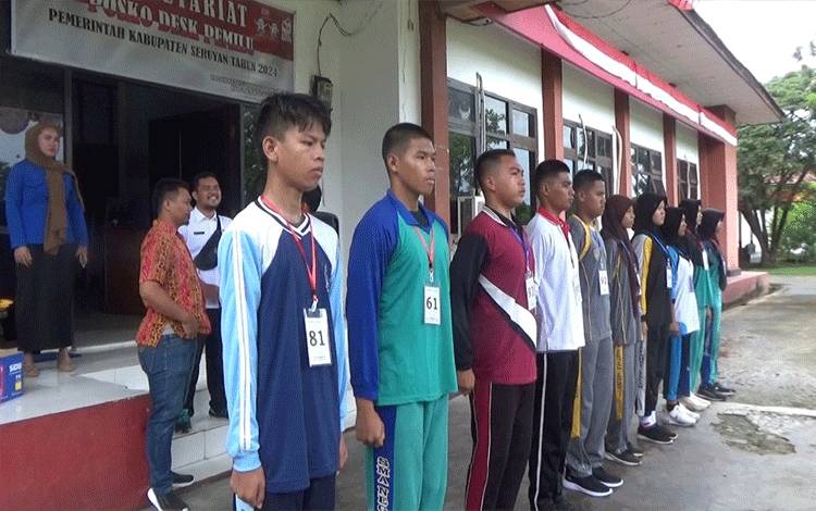 Para pelajar berasal dariSMA/SMK sederajat mengikuti proses seleksi Paskibraka tingkat Kabupaten Seruyan. (Foto : FAHRUL)