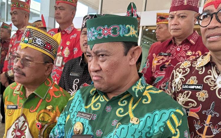 Wakil Gubernur Kalimantan Tengah (Kalteng), Edy Pratowo usai apel peringatan hari otonomi daerah di kompleks kantor gubernur Kalteng, Kamis, 25 April 2024. (FOTO: HAFIDZ)